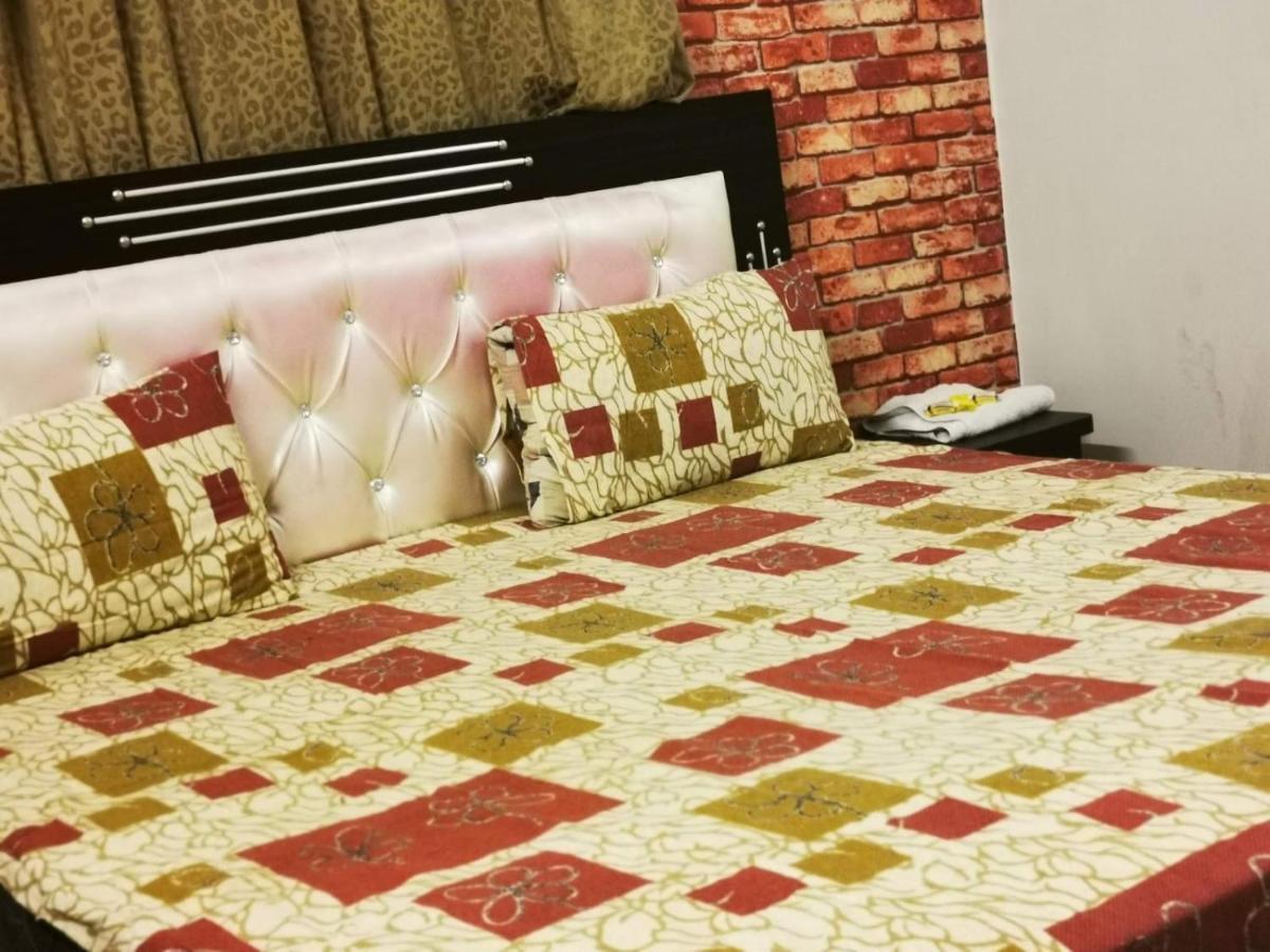 Gulshan Guest House Карачі Екстер'єр фото