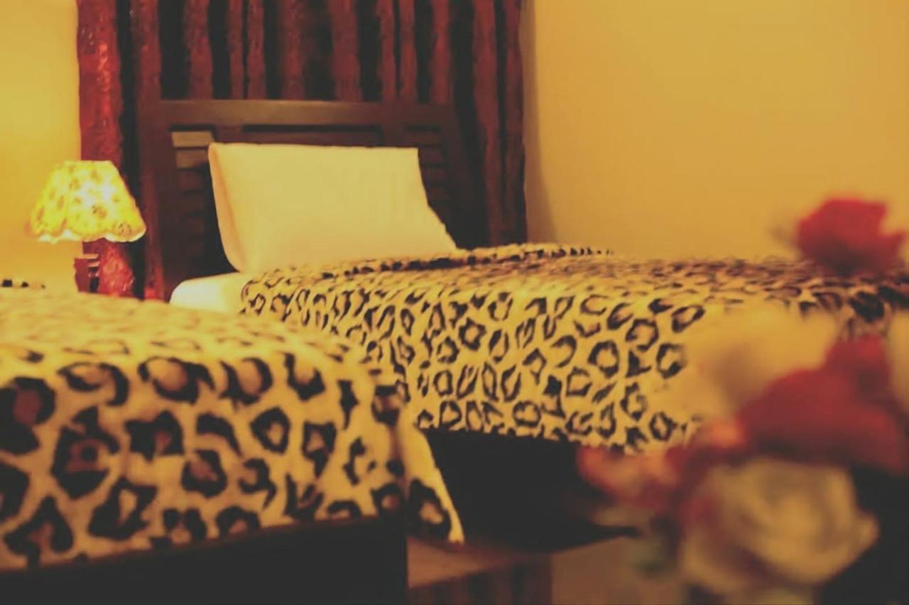 Gulshan Guest House Карачі Екстер'єр фото