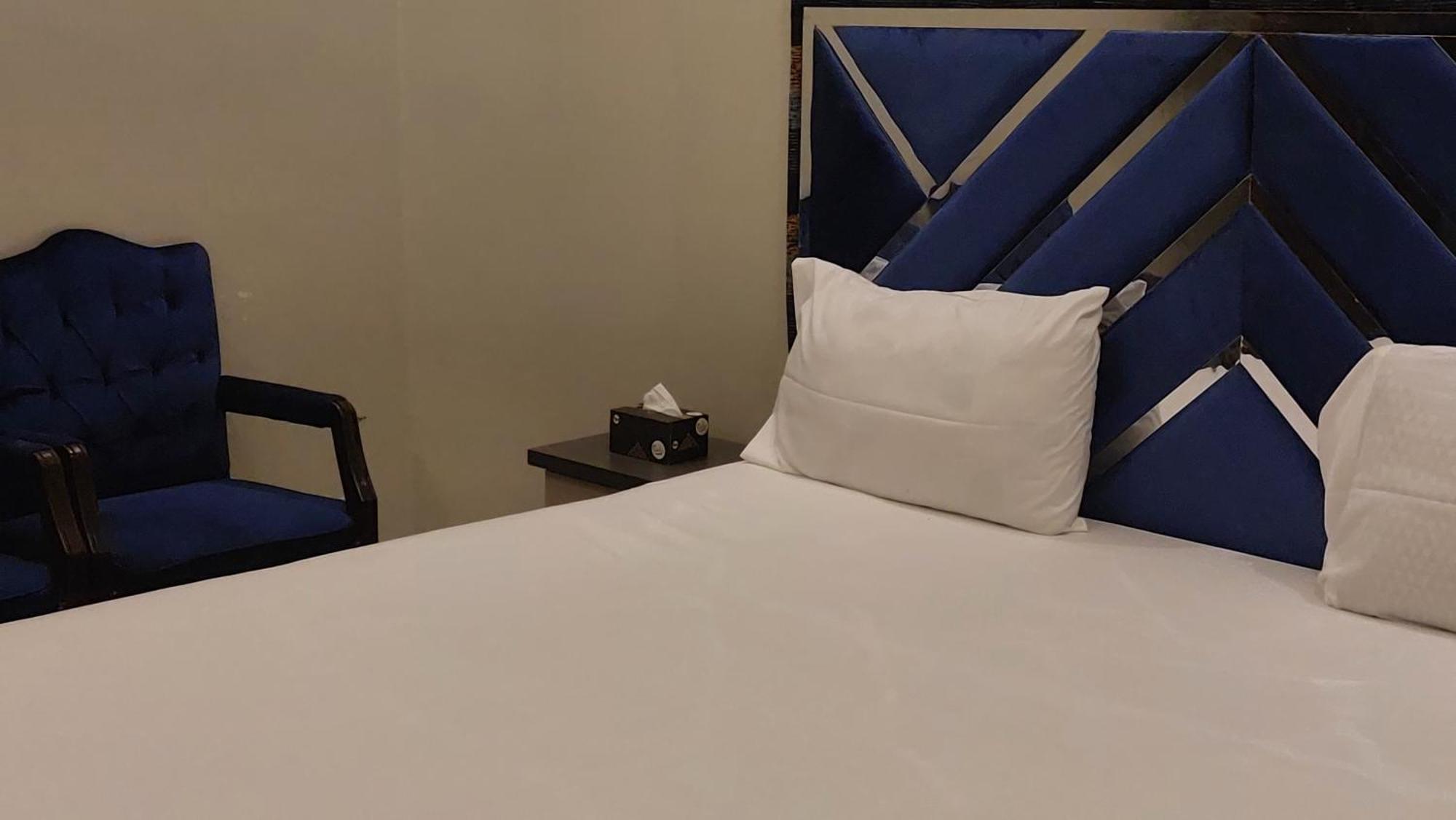 Gulshan Guest House Карачі Екстер'єр фото